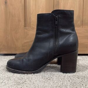 Black ankle double zip Frye booties